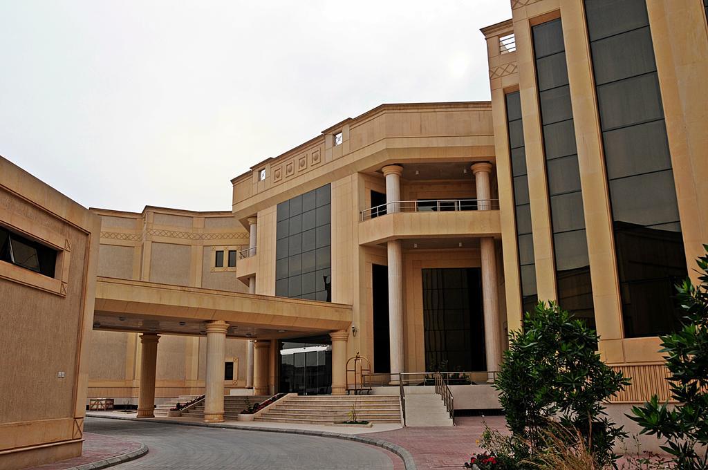 Executives Hotel - Azizia Riade Exterior foto