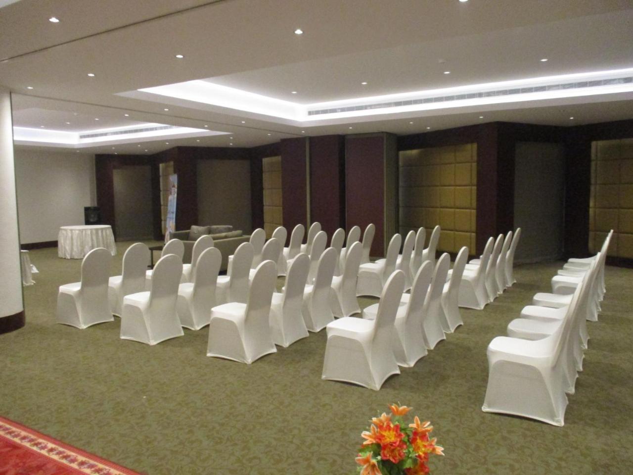 Executives Hotel - Azizia Riade Exterior foto